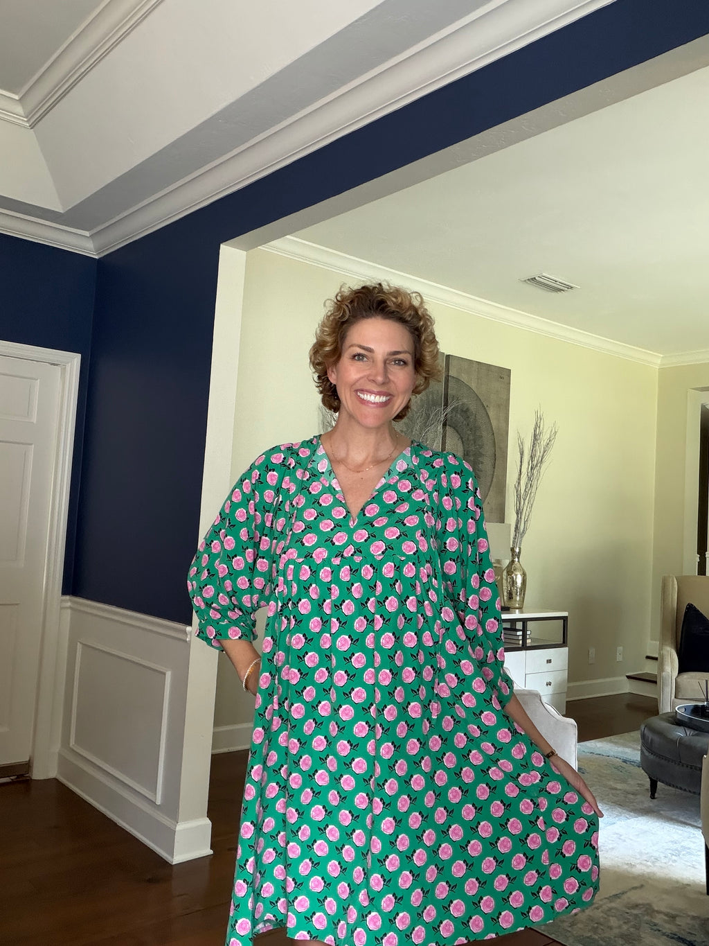 Miduo Green & Pink Floral puff sleeved dress Size Medium