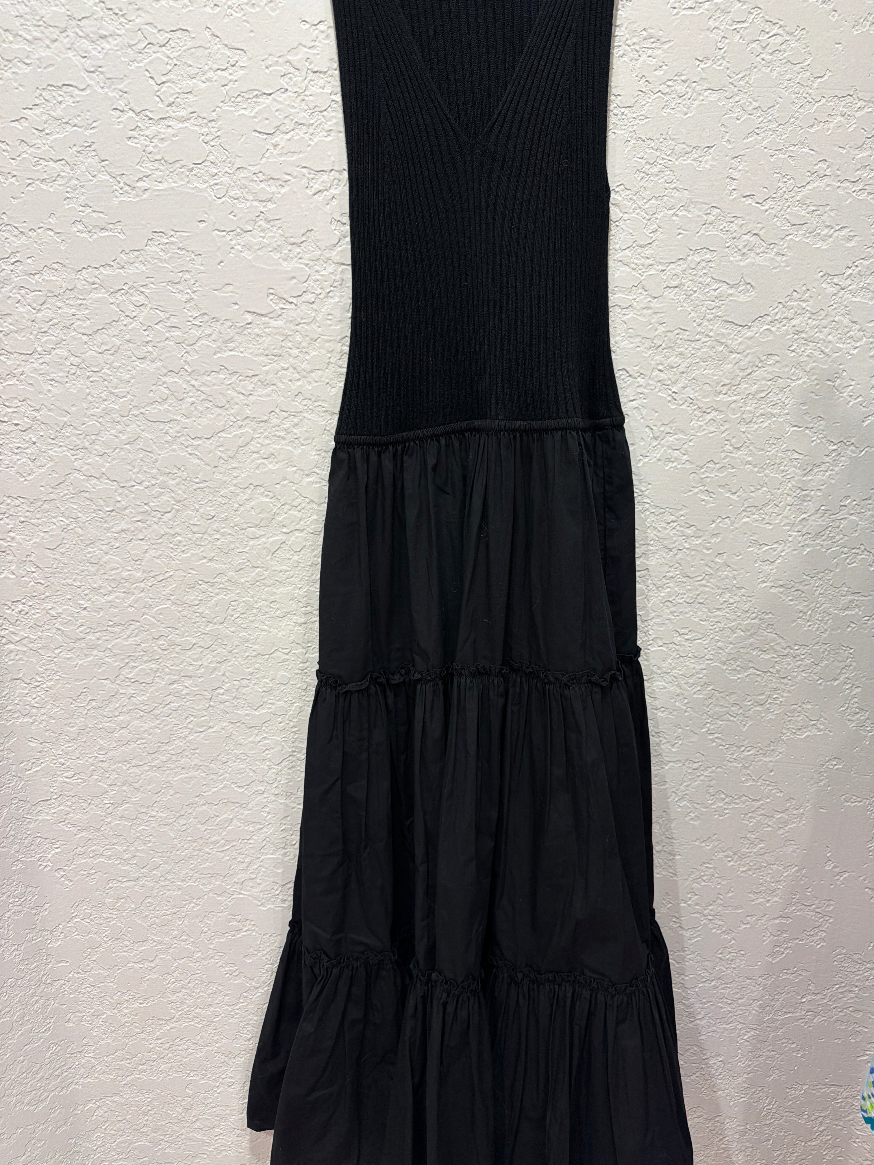 Evereve Maxi Dress Size Medium