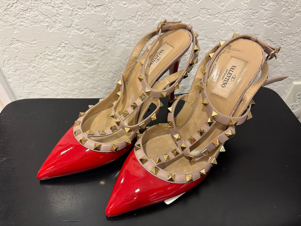 Valentino Garavani Patent Leather Studded Heels - size 40