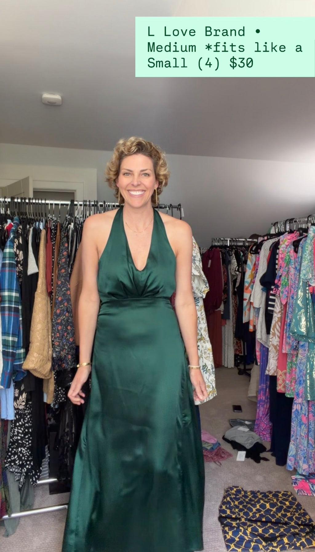 L Love Hunter Green Gown Size Medium *fits like a small (4)