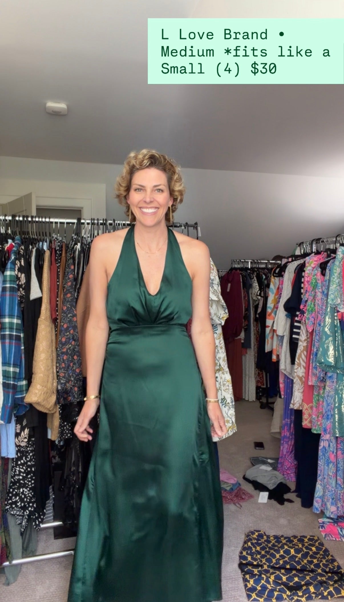 L Love Hunter Green Gown Size Medium *fits like a small (4)