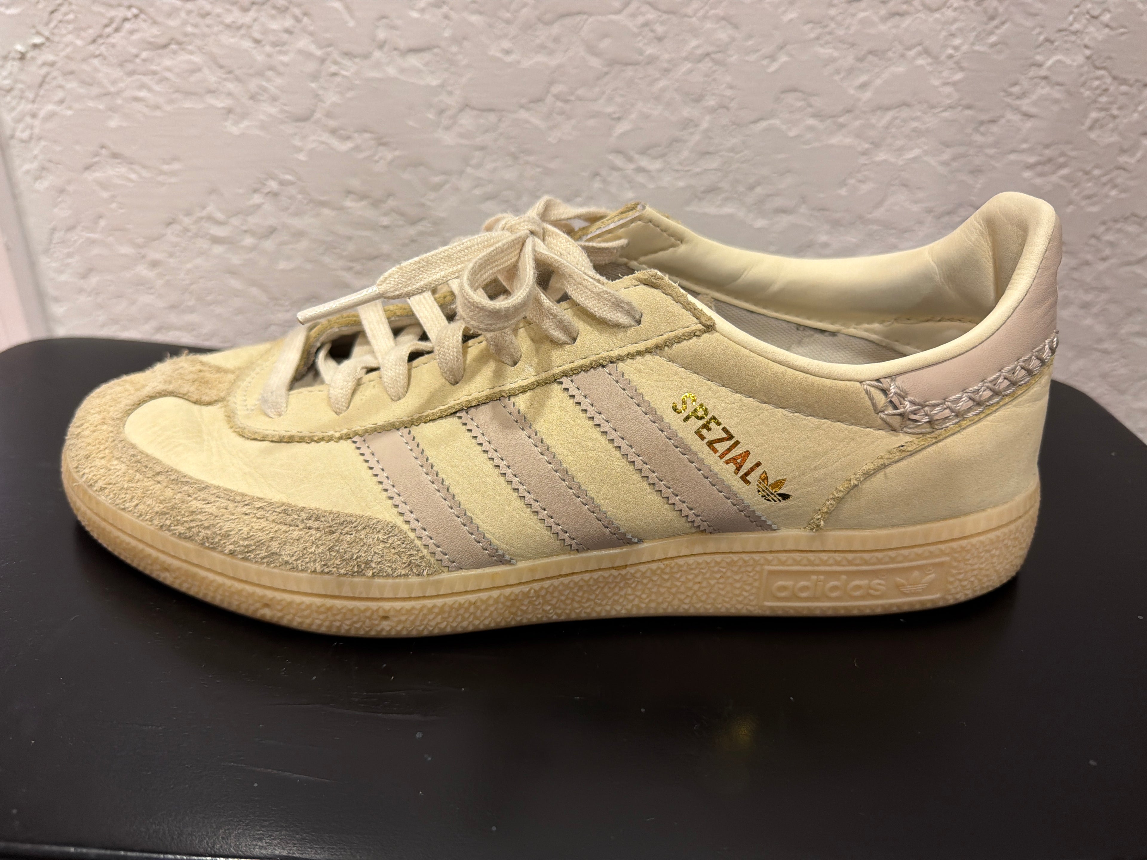 Adidas Originals Handball Special in “Cream White/Wonder Beige/Magic Beige Size 10