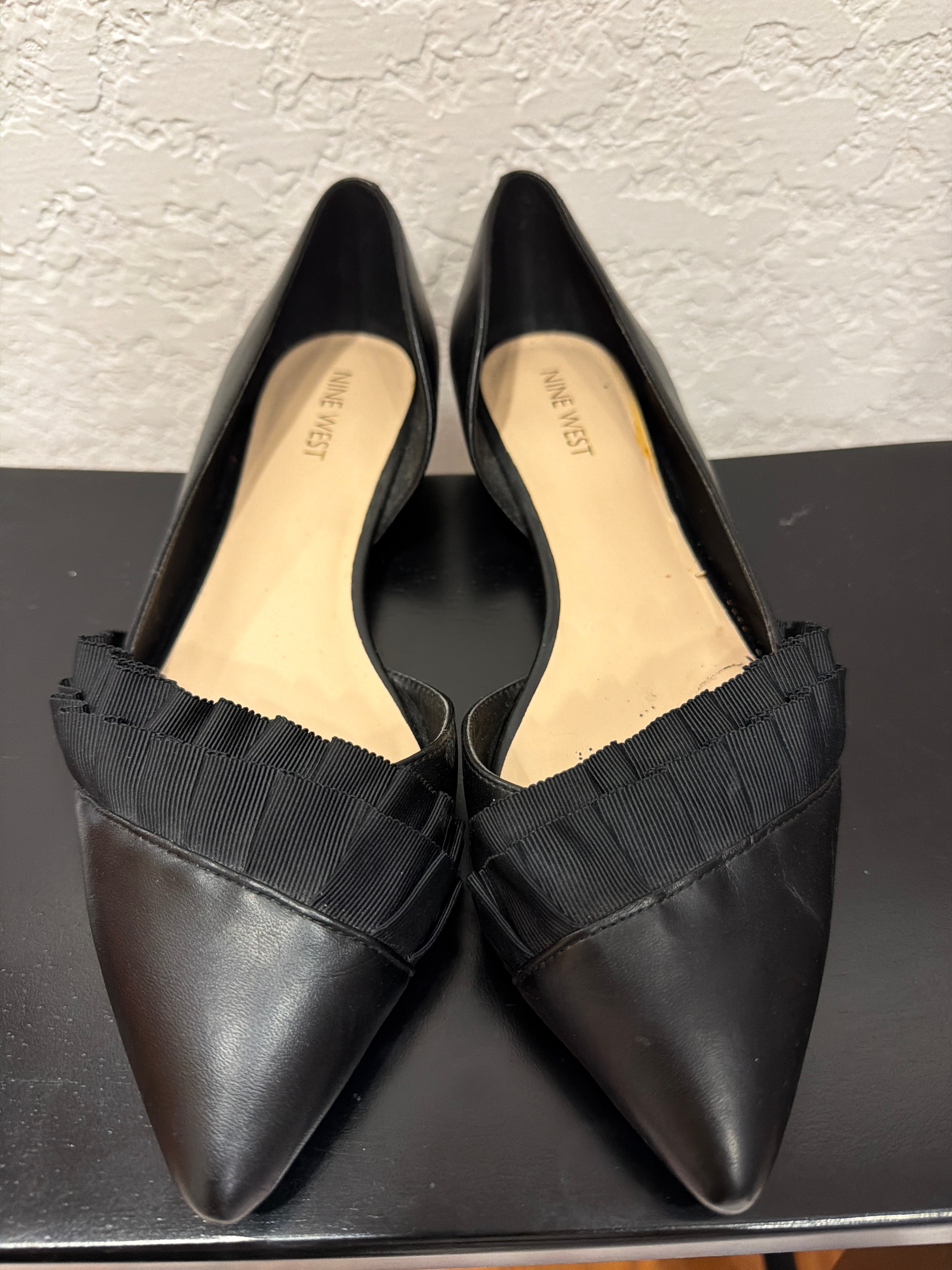 Nine West Saby Ruffle Flats - size 9