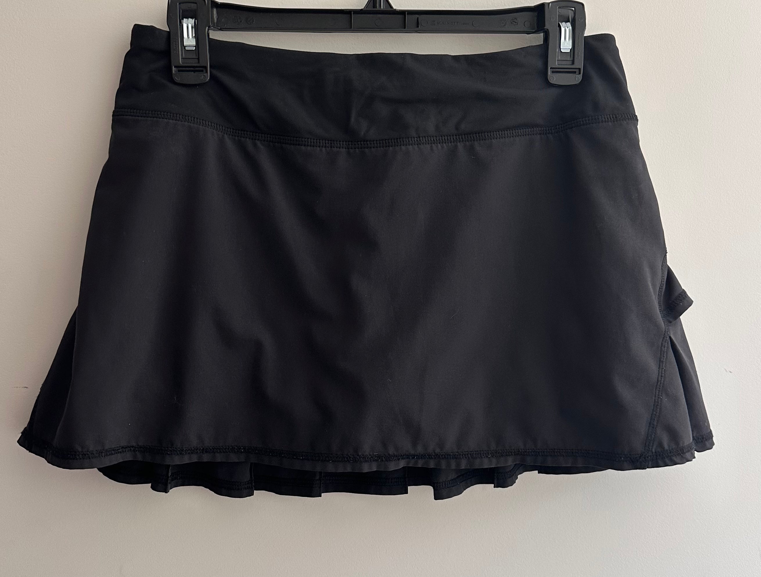 Lululemon Pace Setter Skirt- size 6