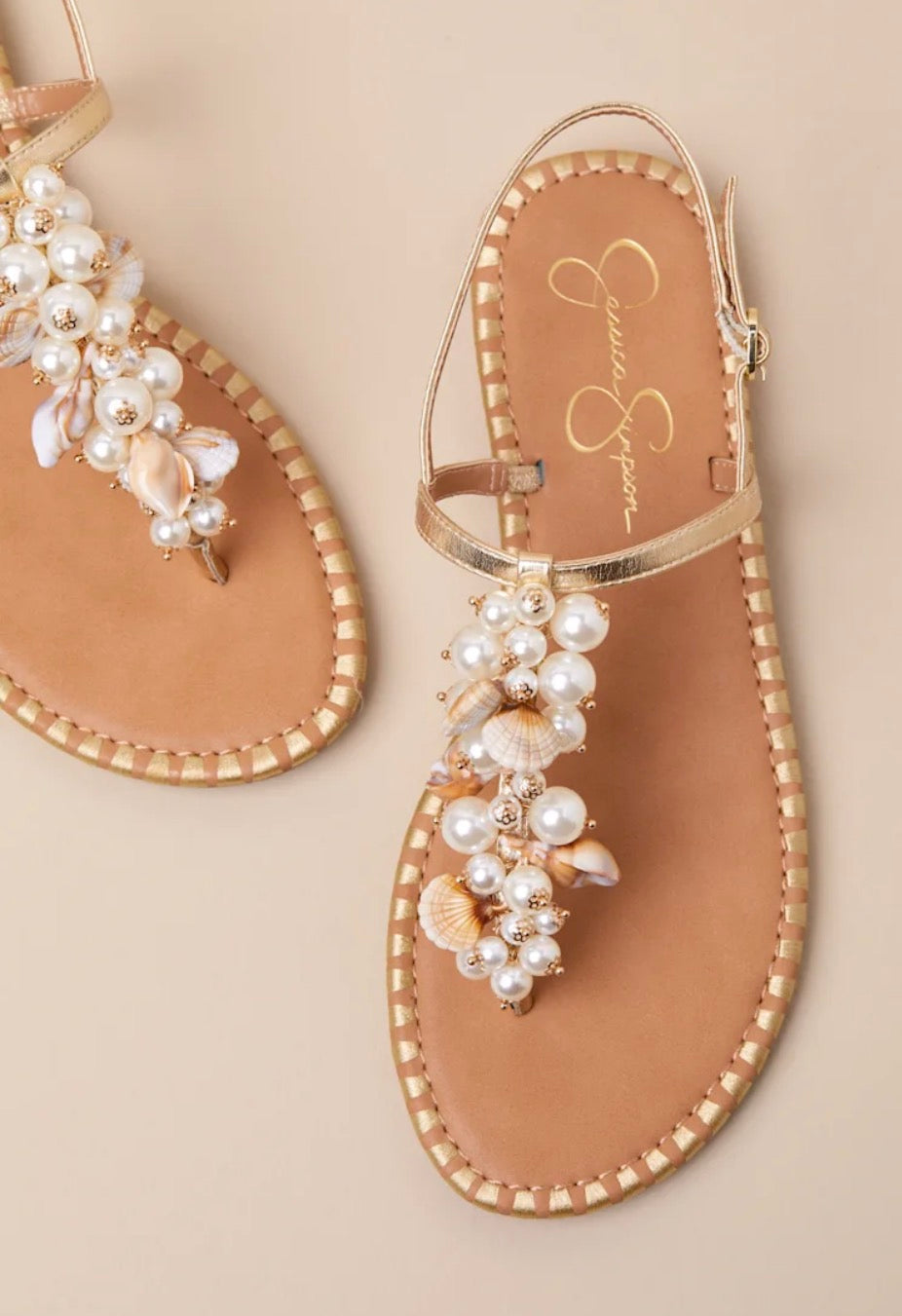 Jessica Simpson Bryella Shell Sandals NWOT - size 9.5