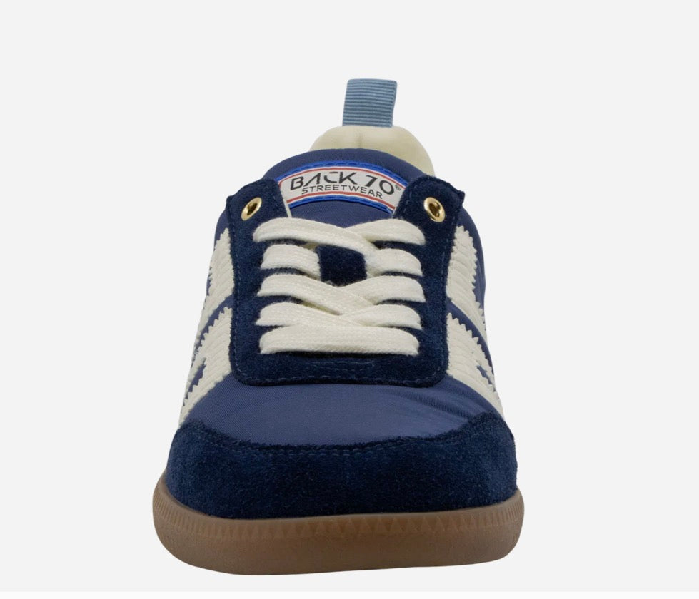 Back 70 Ghost N Sneaker NWT - size 36/5-5.5