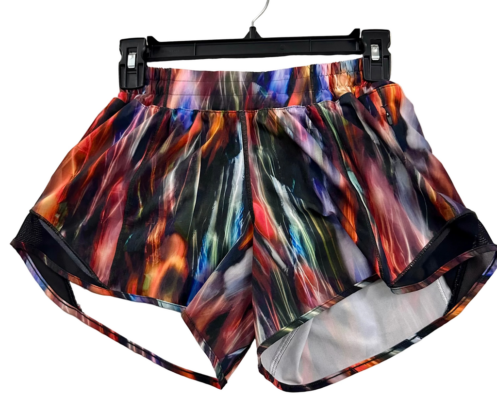 Lululemon Hotty Hot Shorts- size 4 Tall