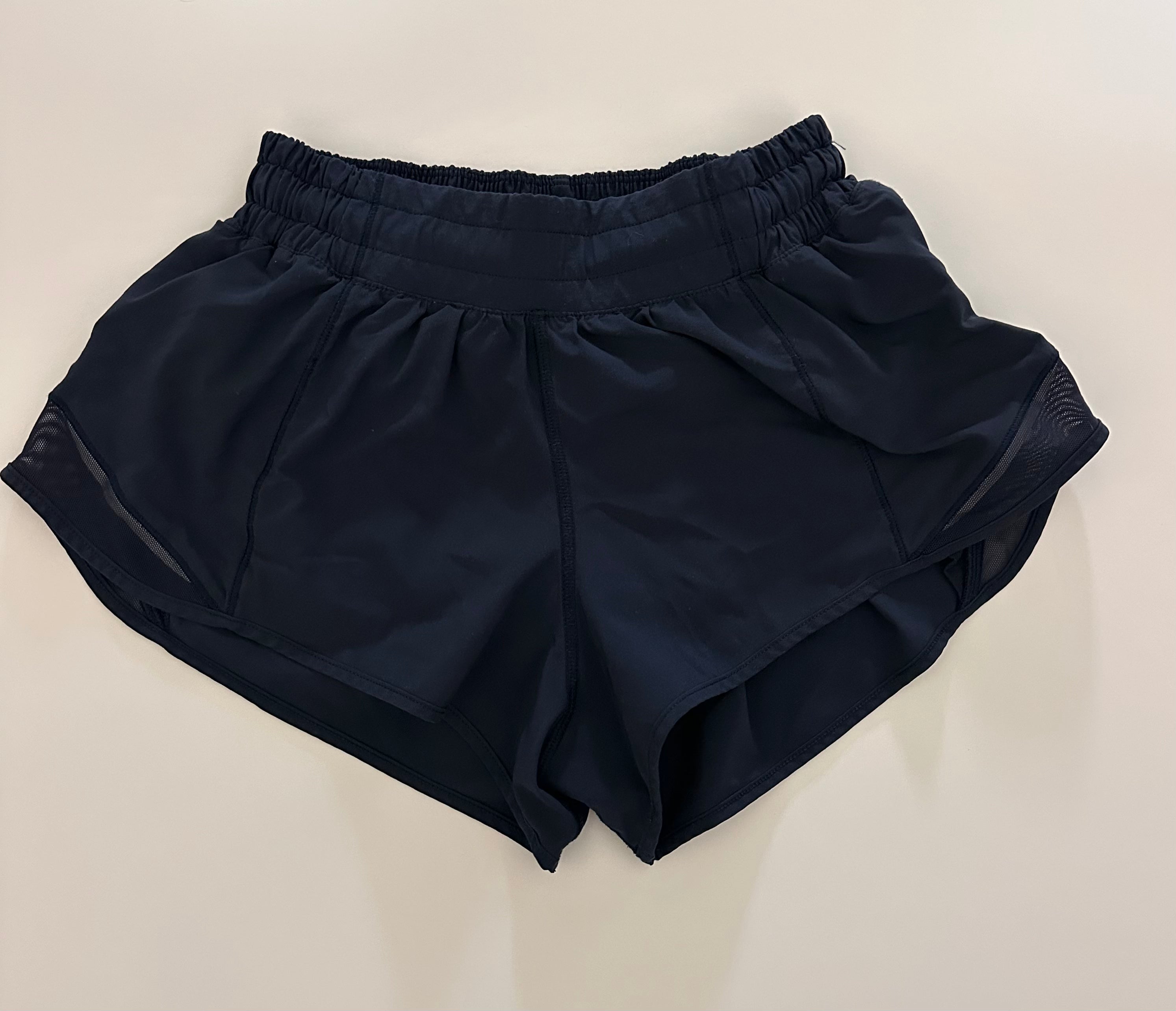 LULULEMON HOTTY HOT SHORTS (size says 4, but measures size 2) - navy