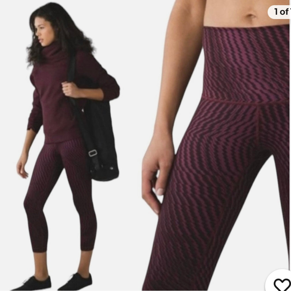 Lululemon Wunder Under Crop- size 6