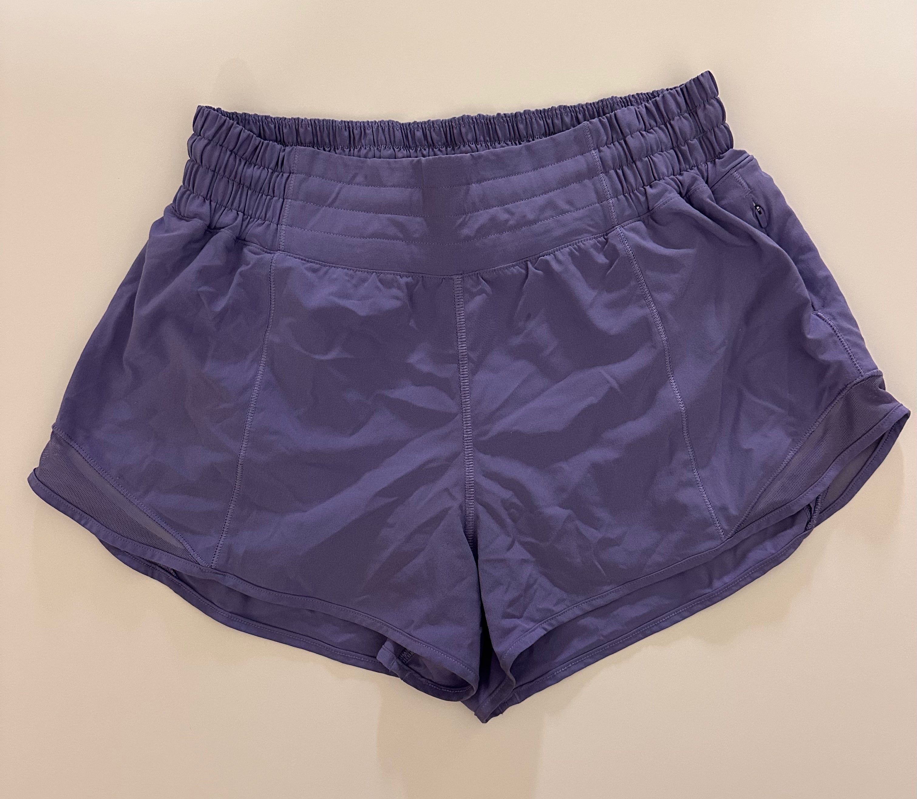 LULULEMON HOTTY HOT SHORTS (6) - purple