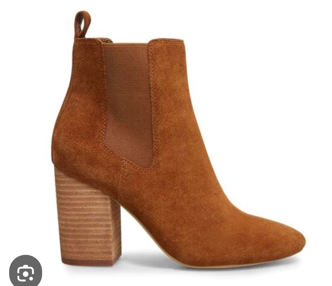 Steve Madden Ravyn Cognac Suedes Booties - size 8