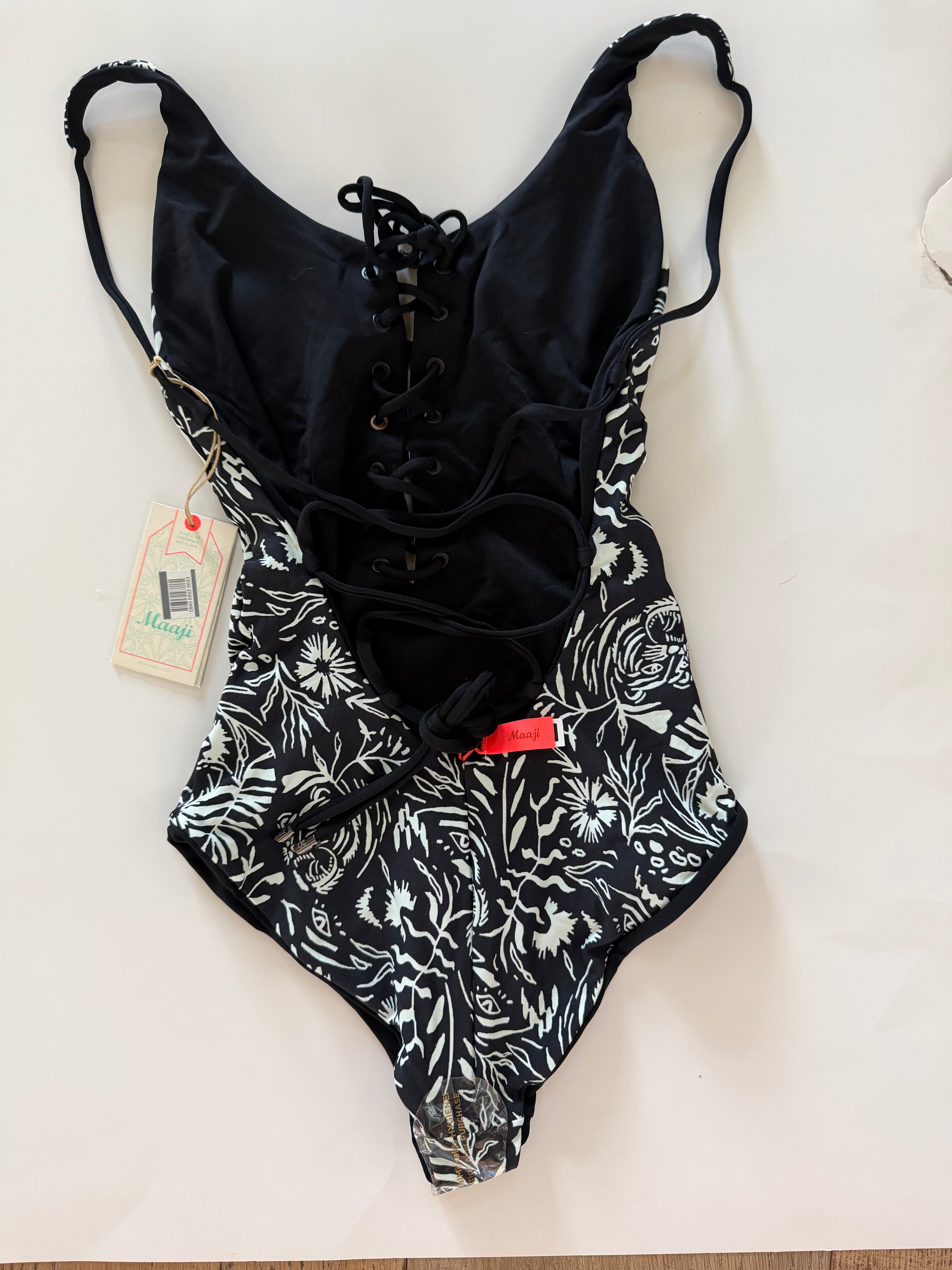 Maaji Swim Reversible NWT - size medium