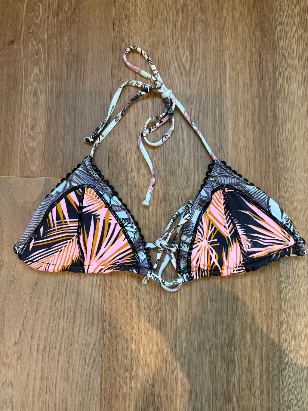 Maaji Triangle Top - size S/M