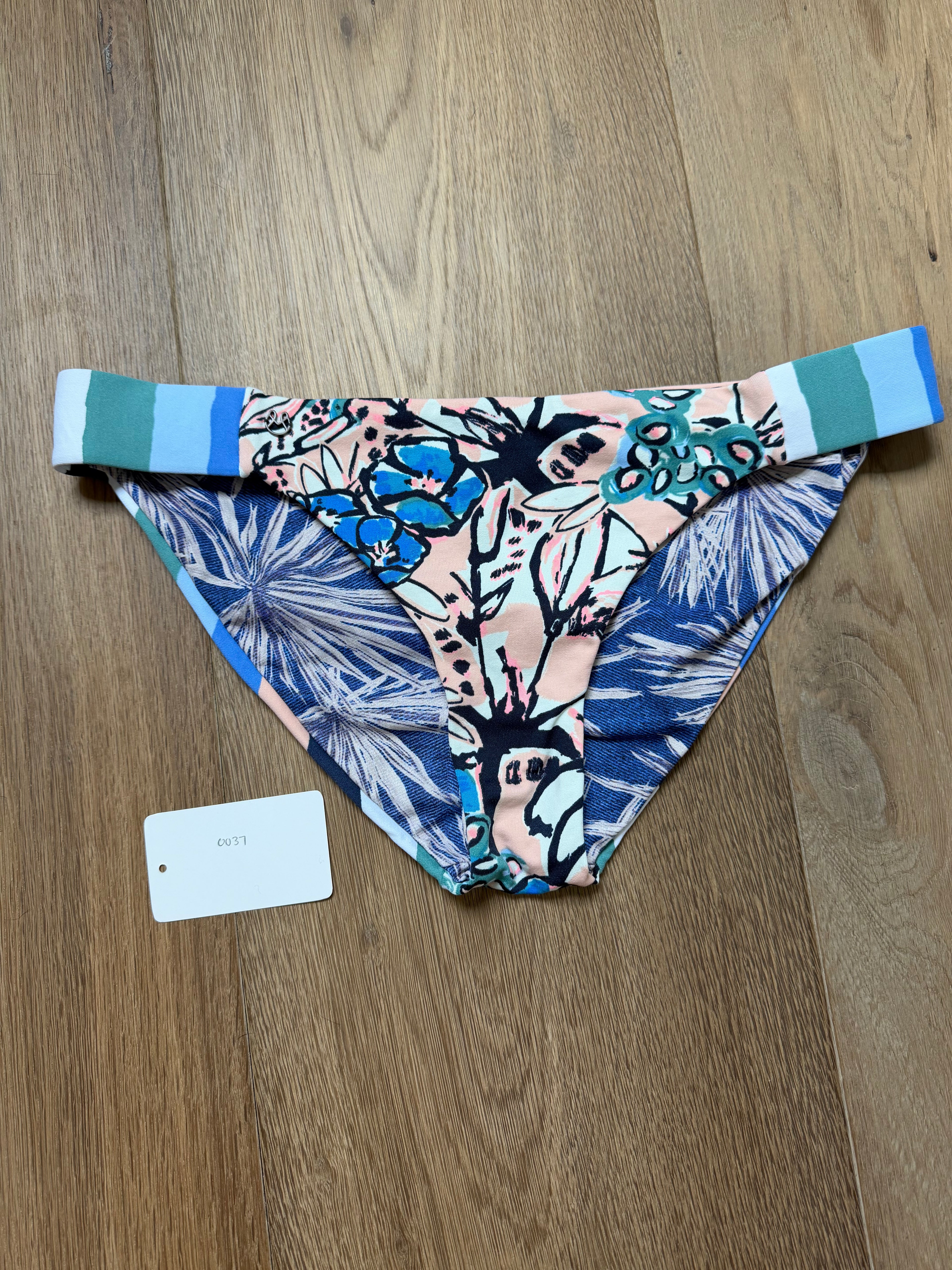 Maaji Bottoms - size
