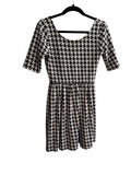 Yett Houndstooth Dress- size small